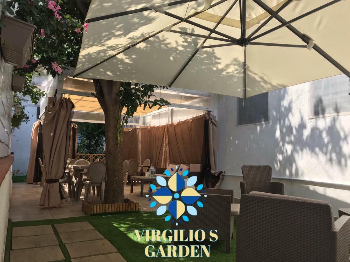 Virgilio'S Garden Bed and Breakfast Castellammare di Stabia Exteriör bild
