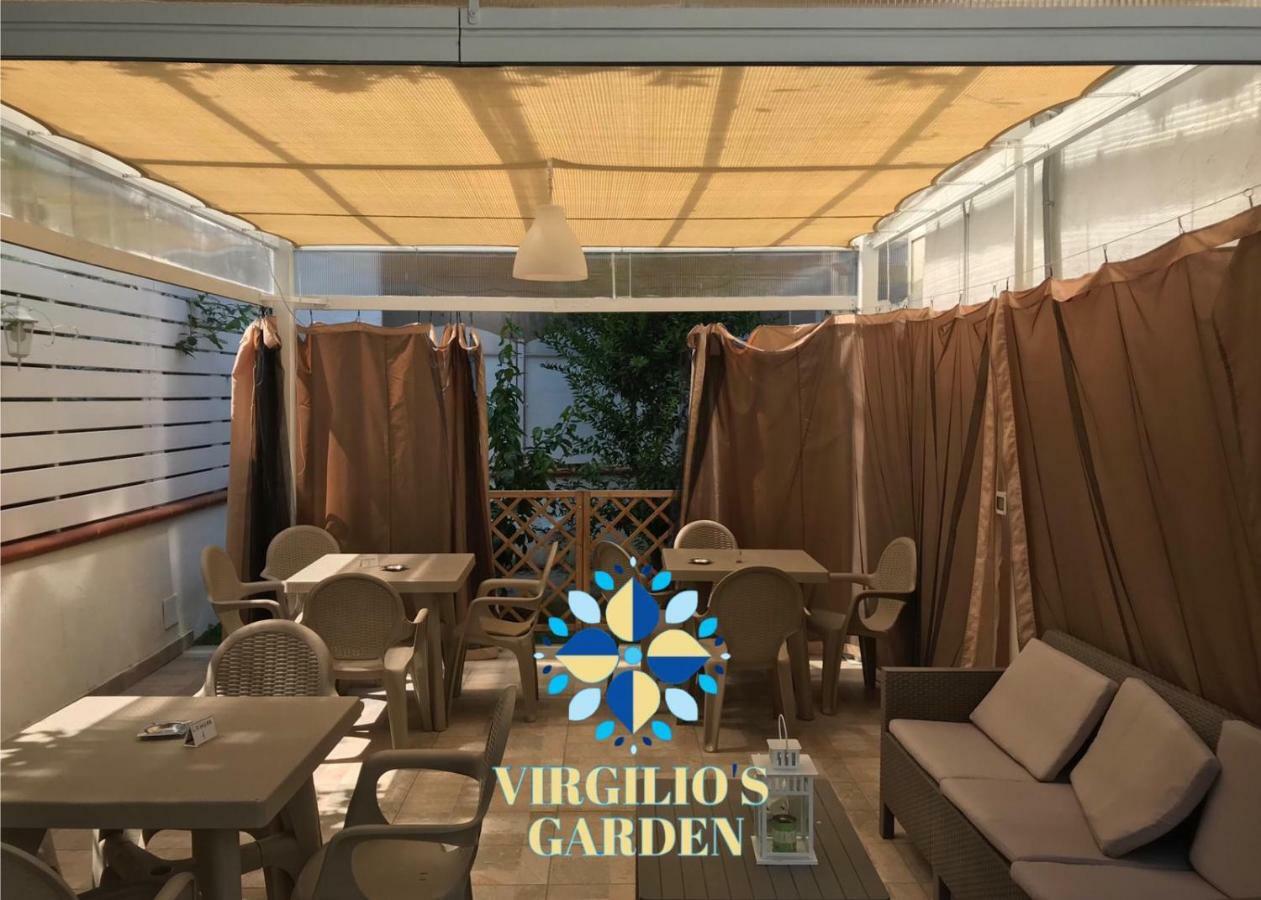 Virgilio'S Garden Bed and Breakfast Castellammare di Stabia Exteriör bild